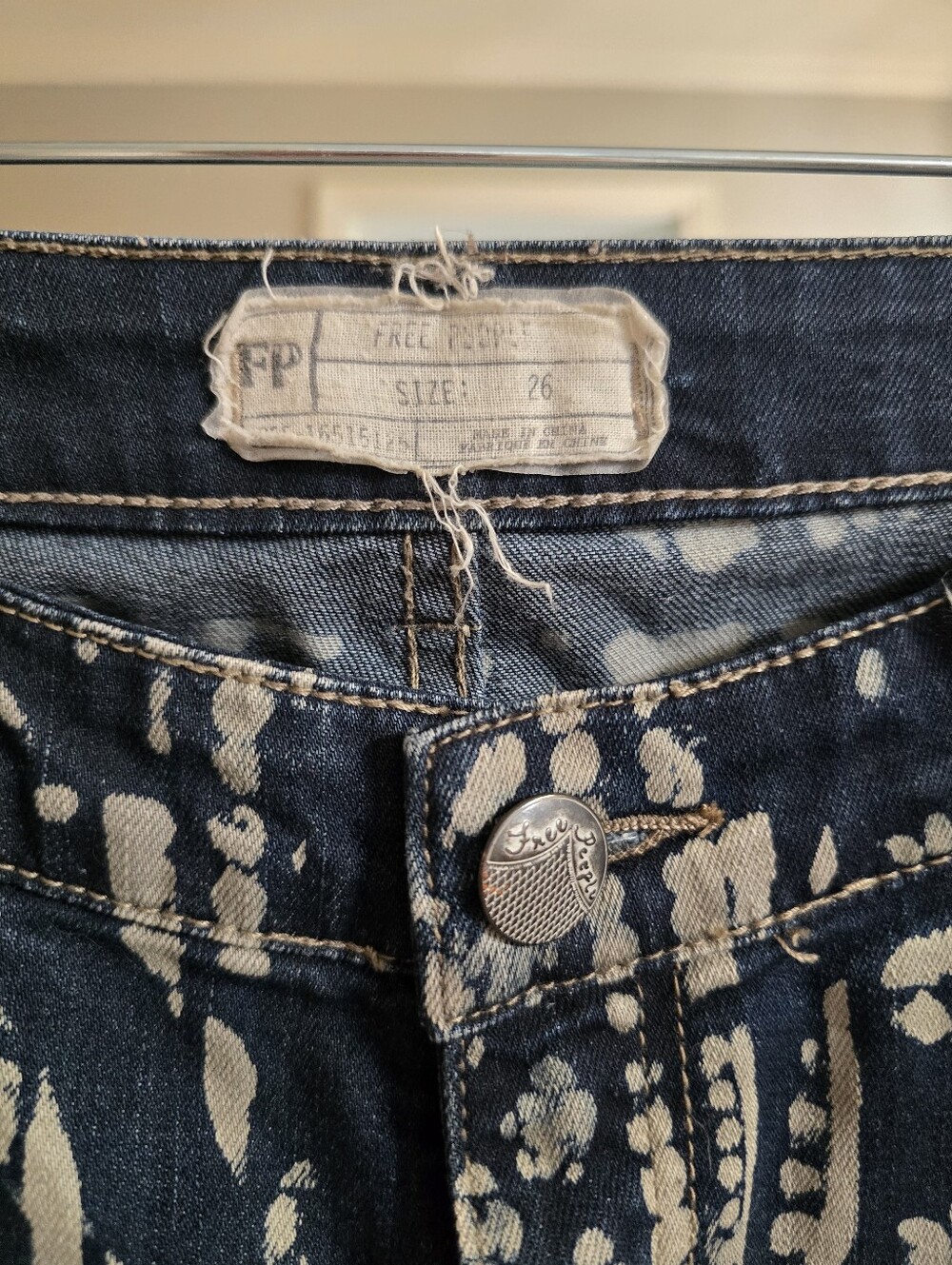 NWOT Free People Low Rise Flare Bell Bottom Jeans Cotton Mantra Hippie Blue 25 - Picture 5 of 13